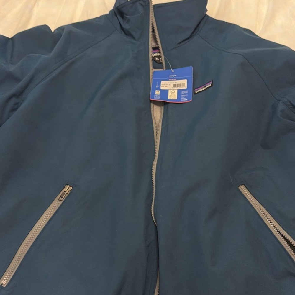 Patagonia Men's Teal Windbreaker